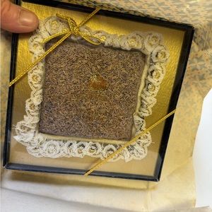 Vintage 1960s Floris London sealed lace Sachet Pillow potpourri gift box